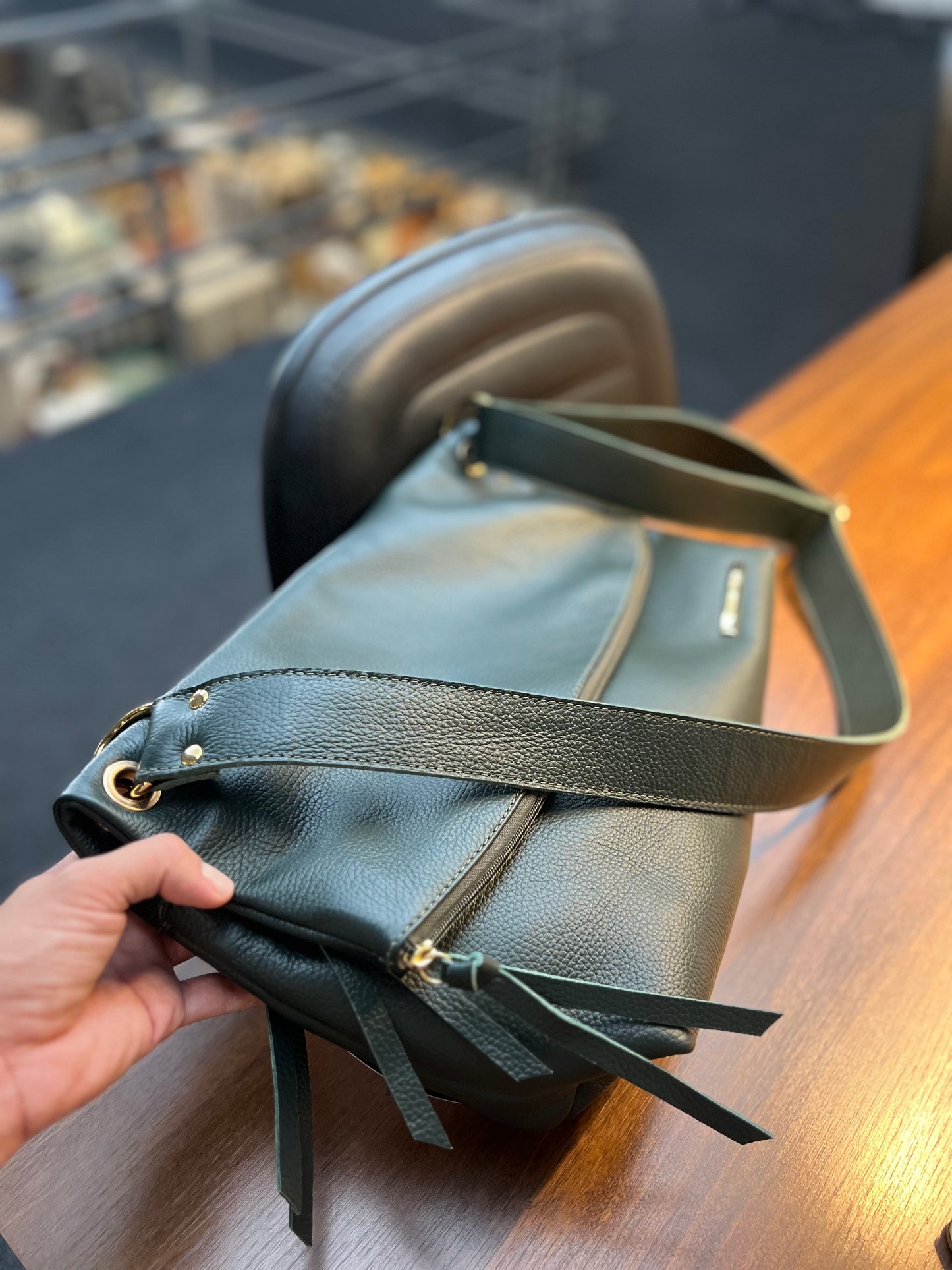 Bolsa Simone | Em couro legítimo premium