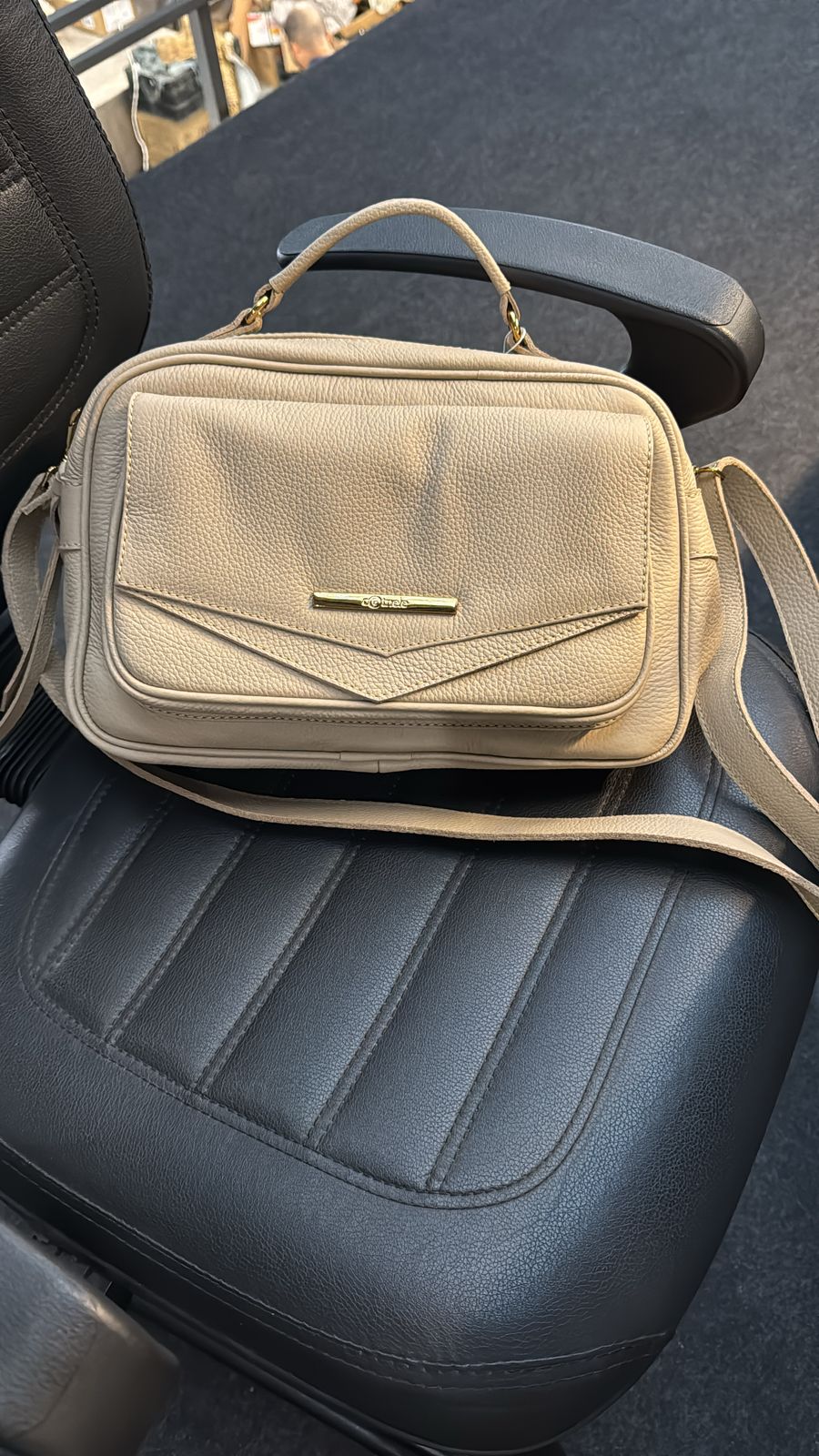 Bolsa Helena | Em couro legítimo premium