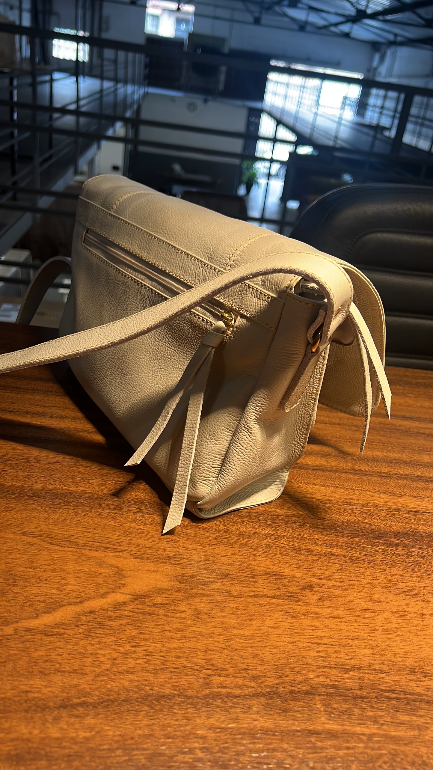 Bolsa Bárbara | Em couro legítimo premium