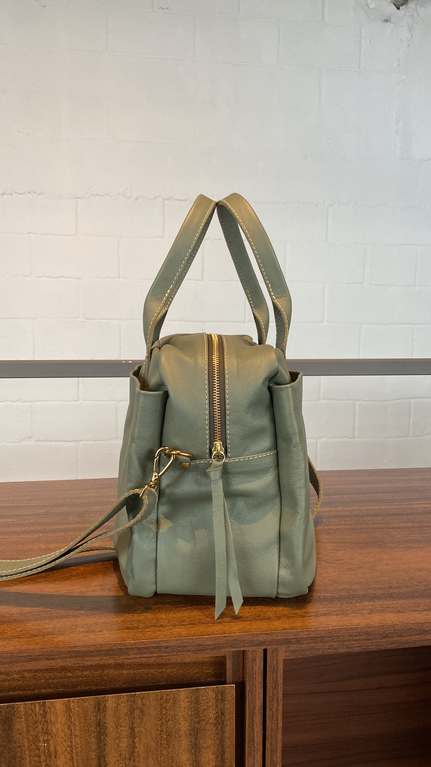 Bolsa Giovana | Em couro legítimo premium