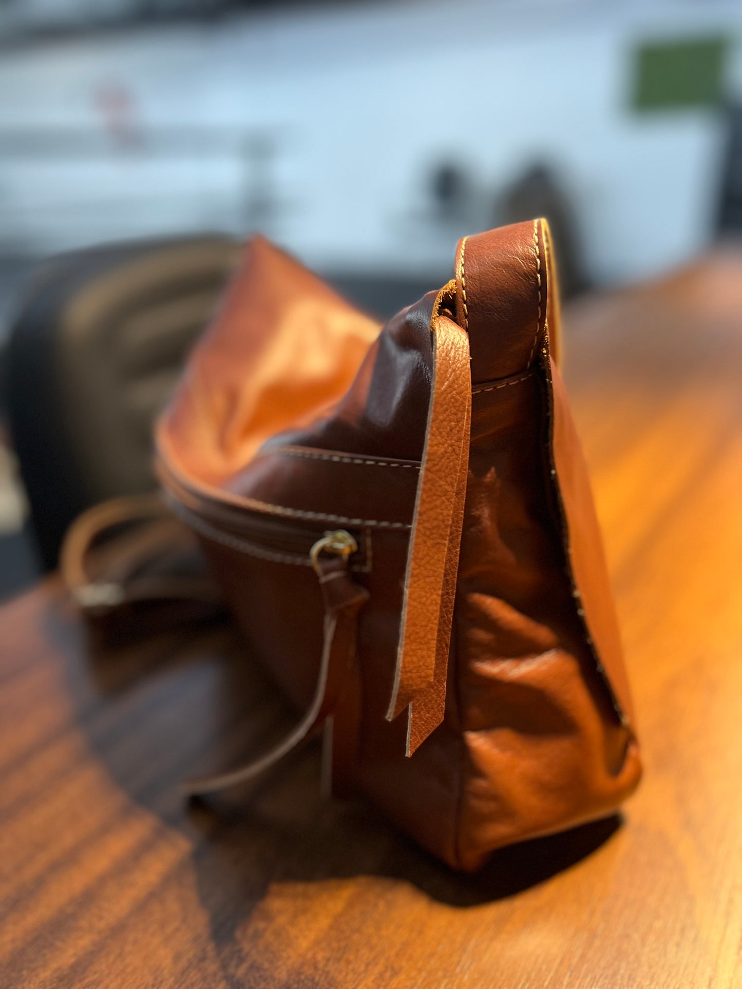 Bolsa Zaya | Em couro legítimo premium