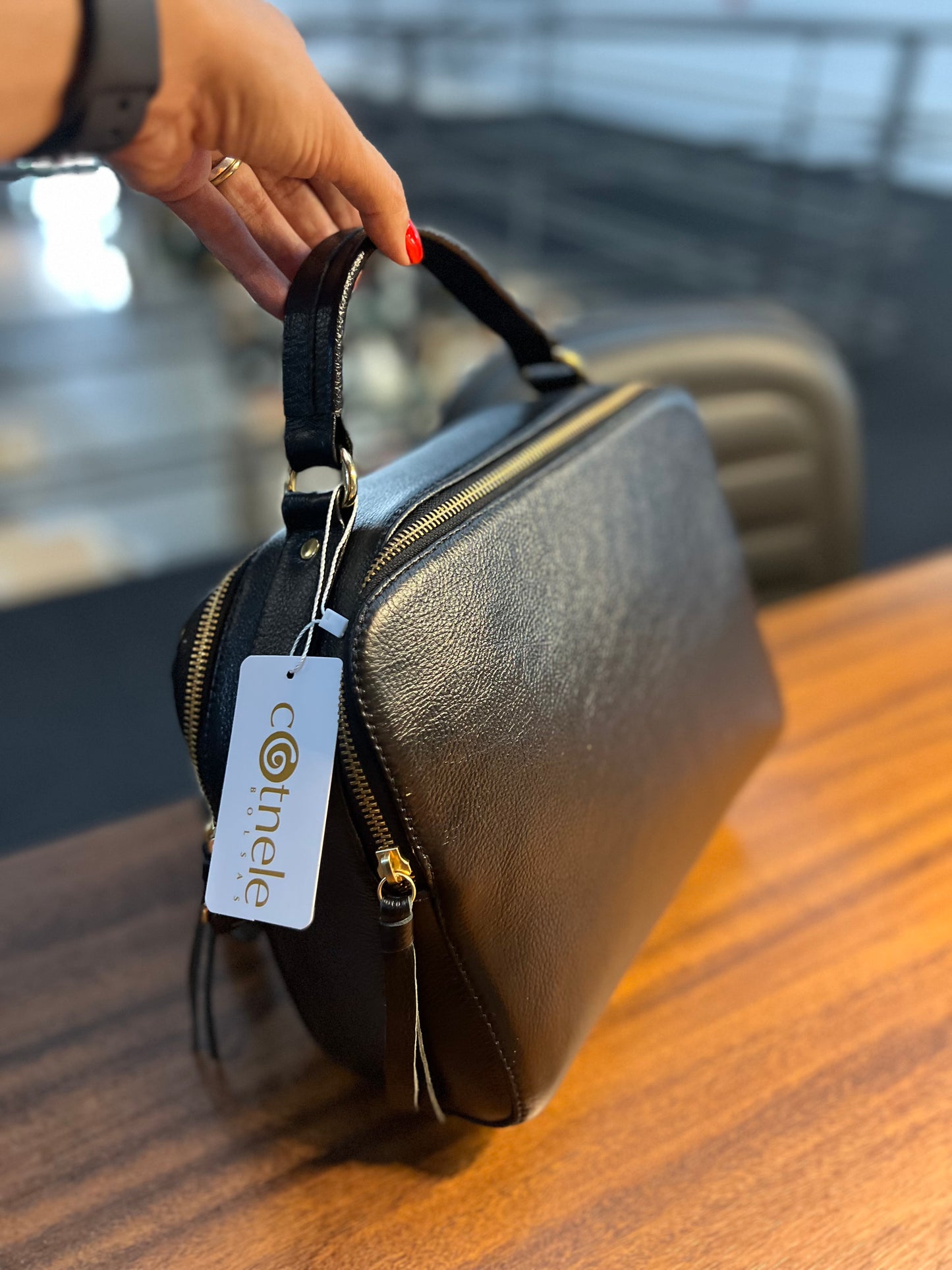 Bolsa Vilma | Em couro legítimo premium