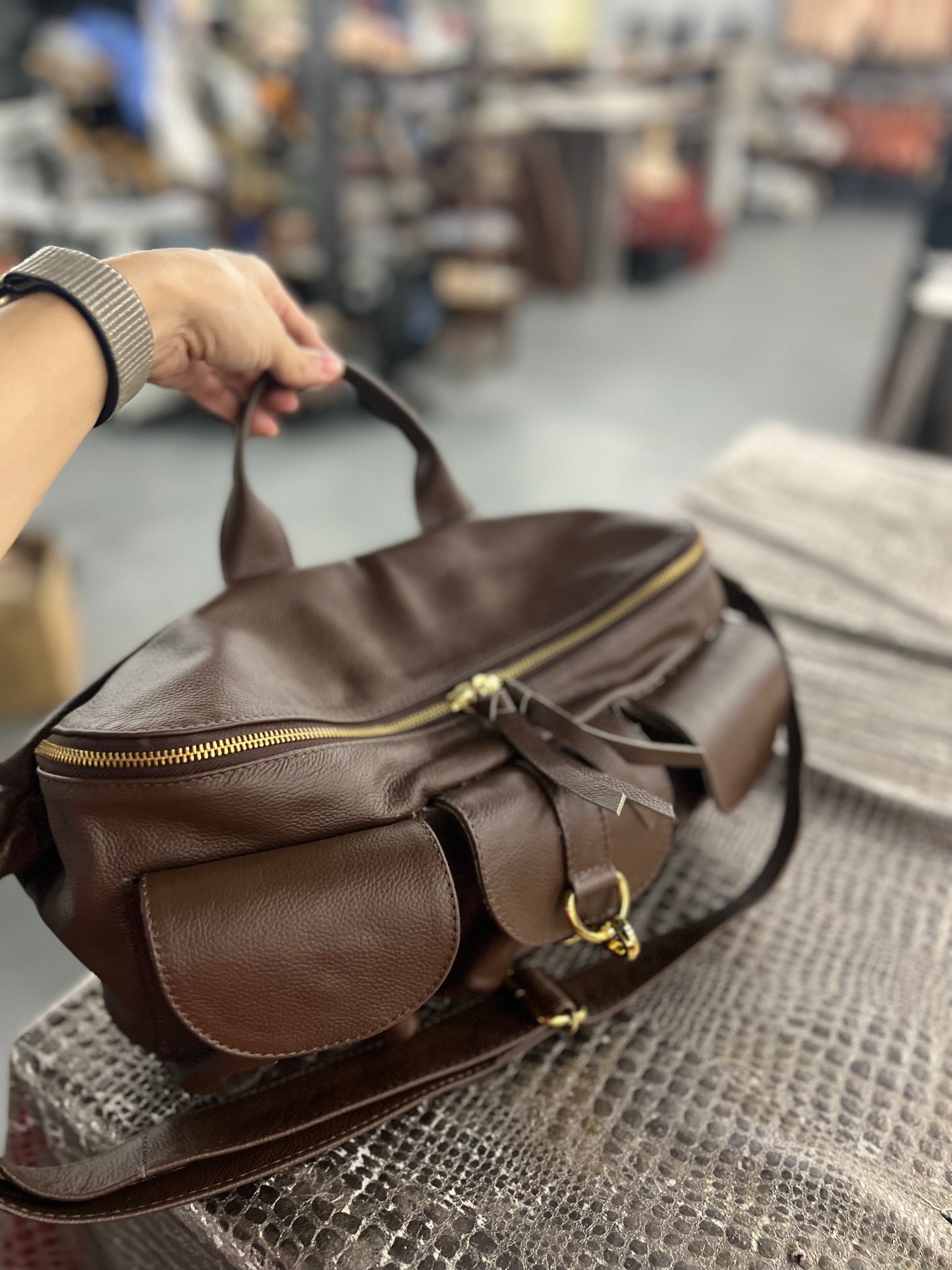 Pochete Suelen | Em couro legítimo premium