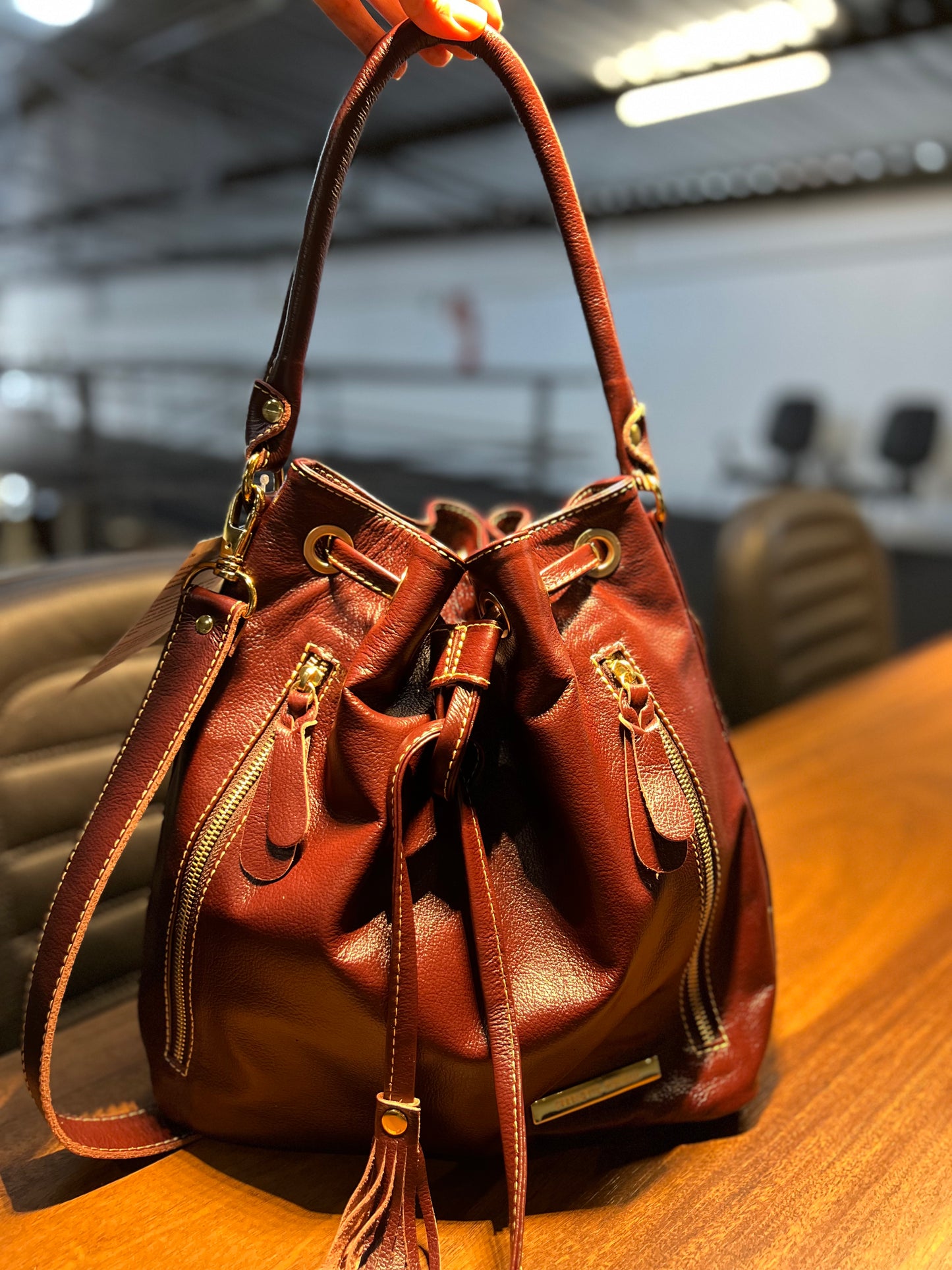 Bolsa Gisele | Em couro legítimo premium