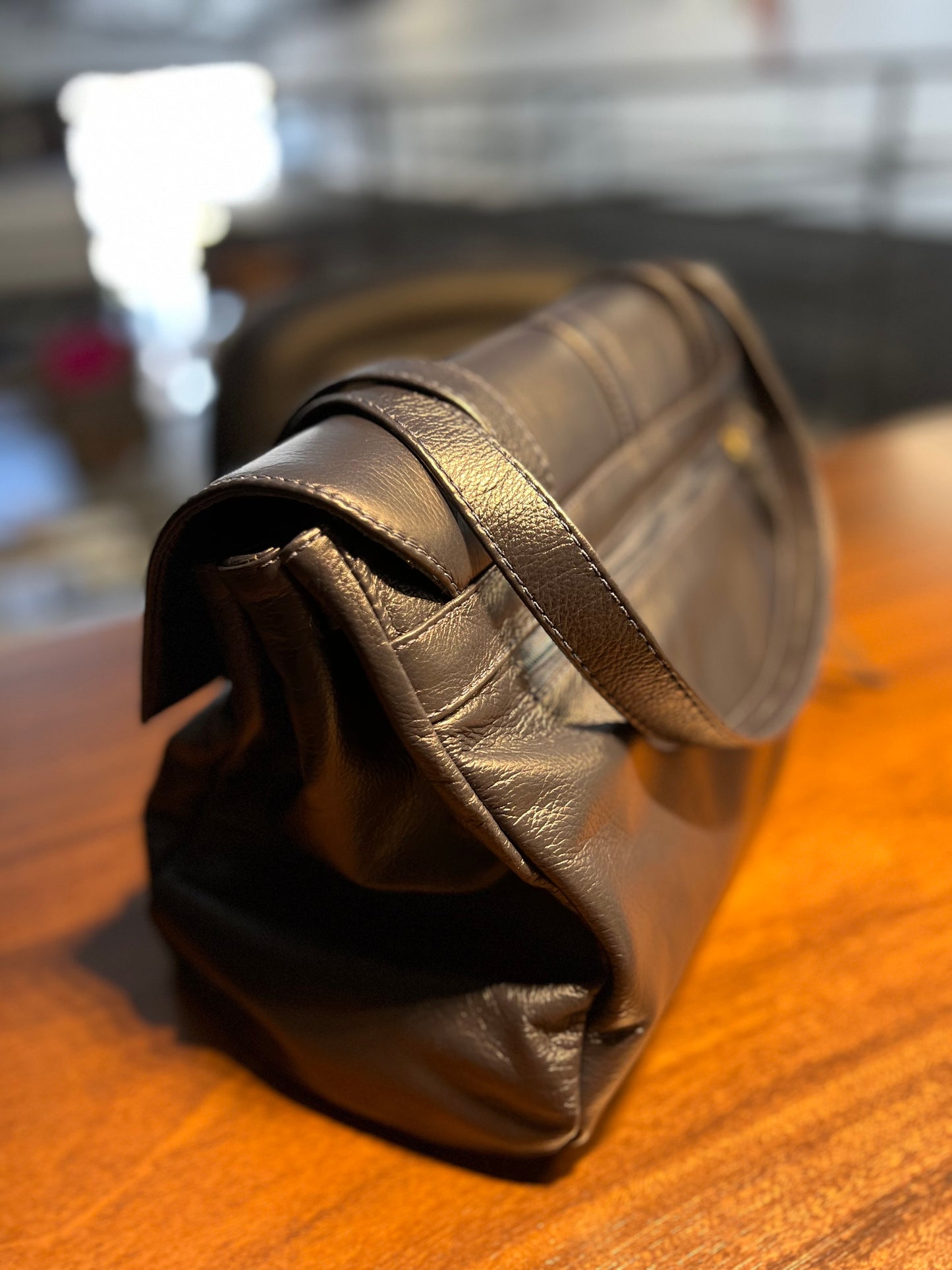 Bolsa Irina | Em couro legítimo premium