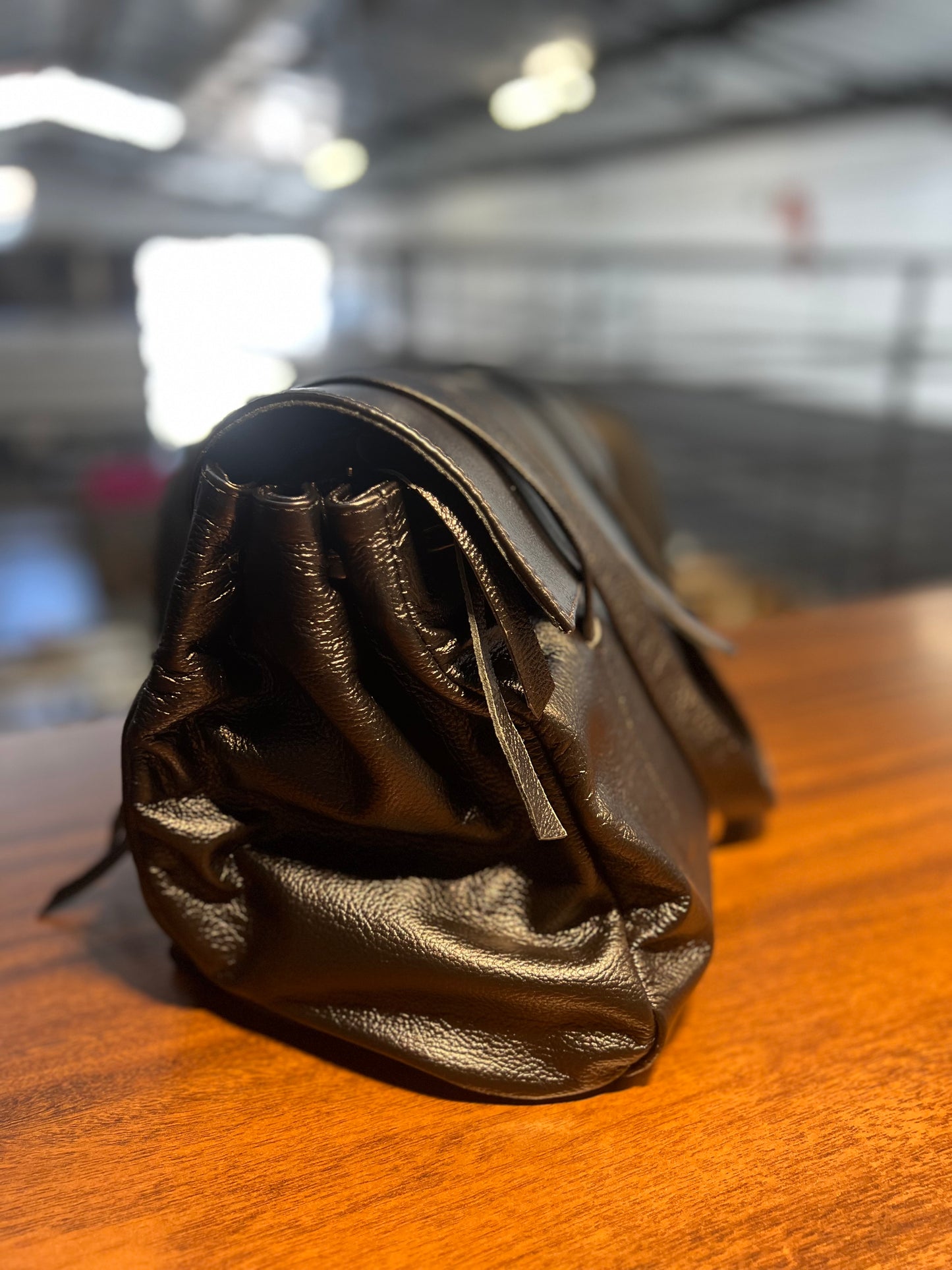 Bolsa Irina | Em couro legítimo premium