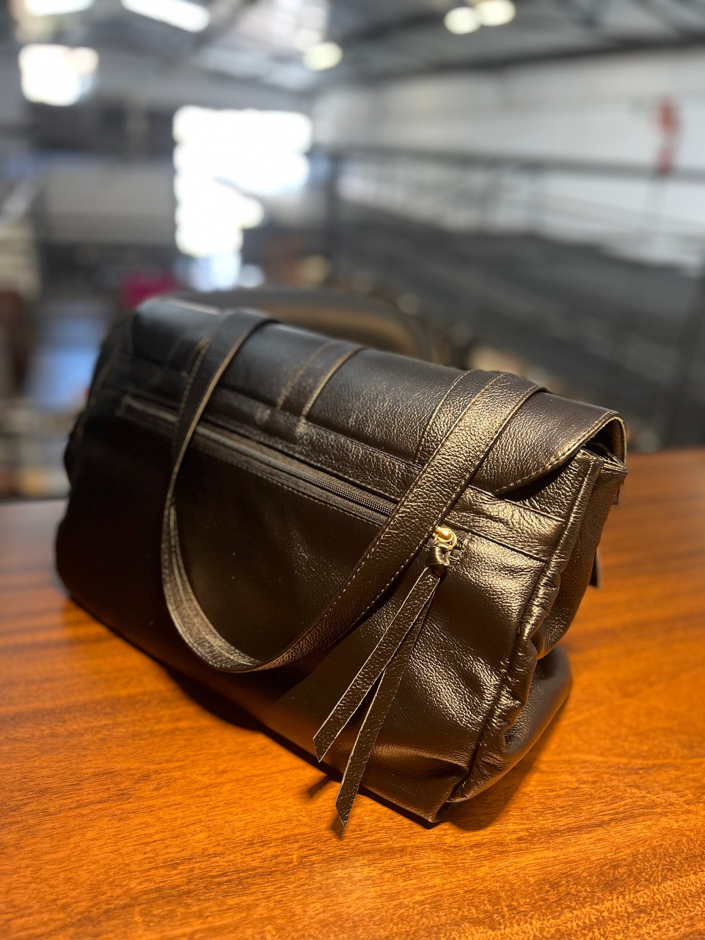 Bolsa Irina | Em couro legítimo premium