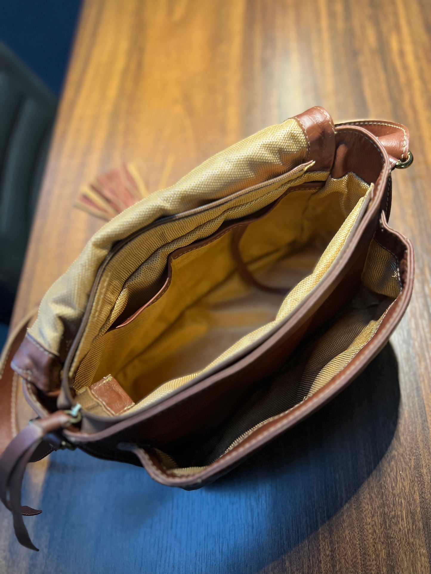 Bolsa Bárbara | Em couro legítimo premium