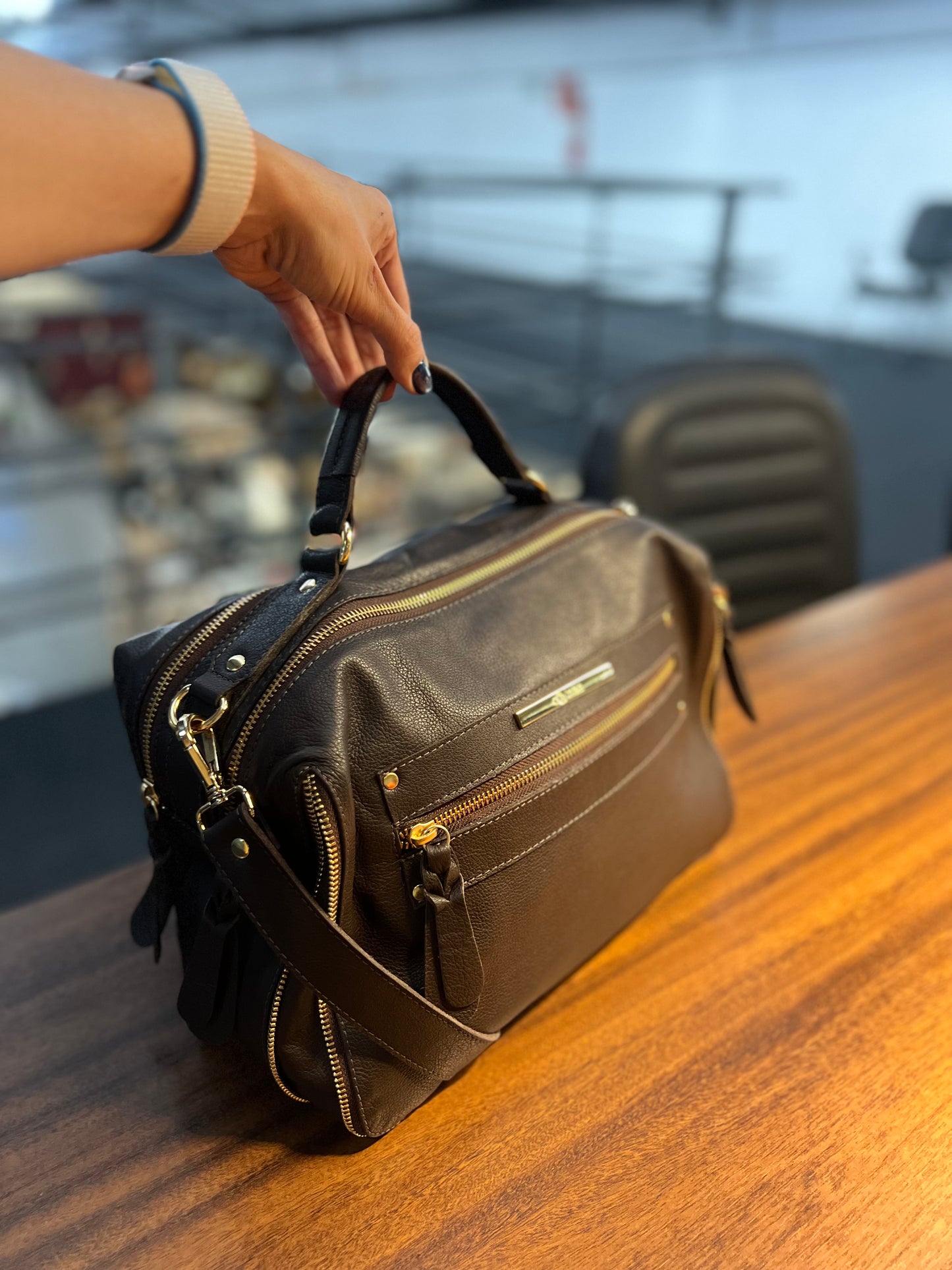 Bolsa Virgínia | Em couro legítimo premium