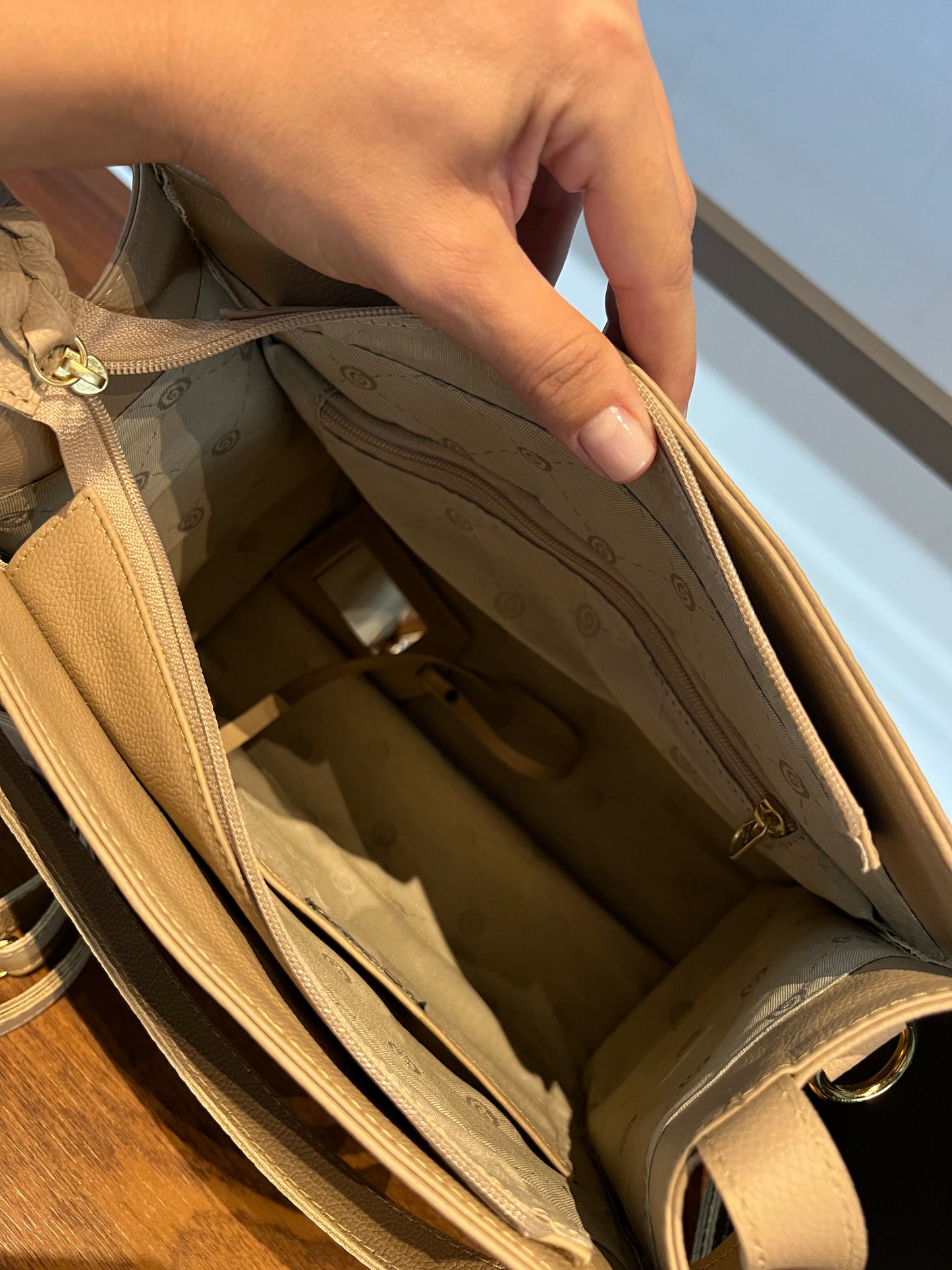 Bolsa Ronilce | Em couro legítimo premium