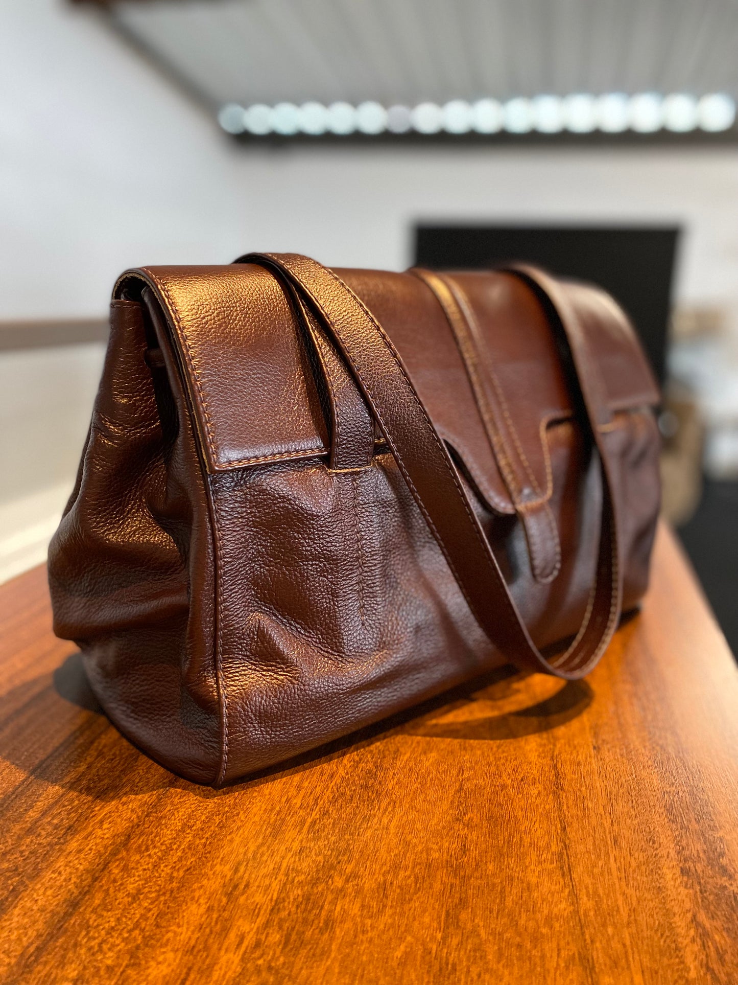 Bolsa Irina | Em couro legítimo premium