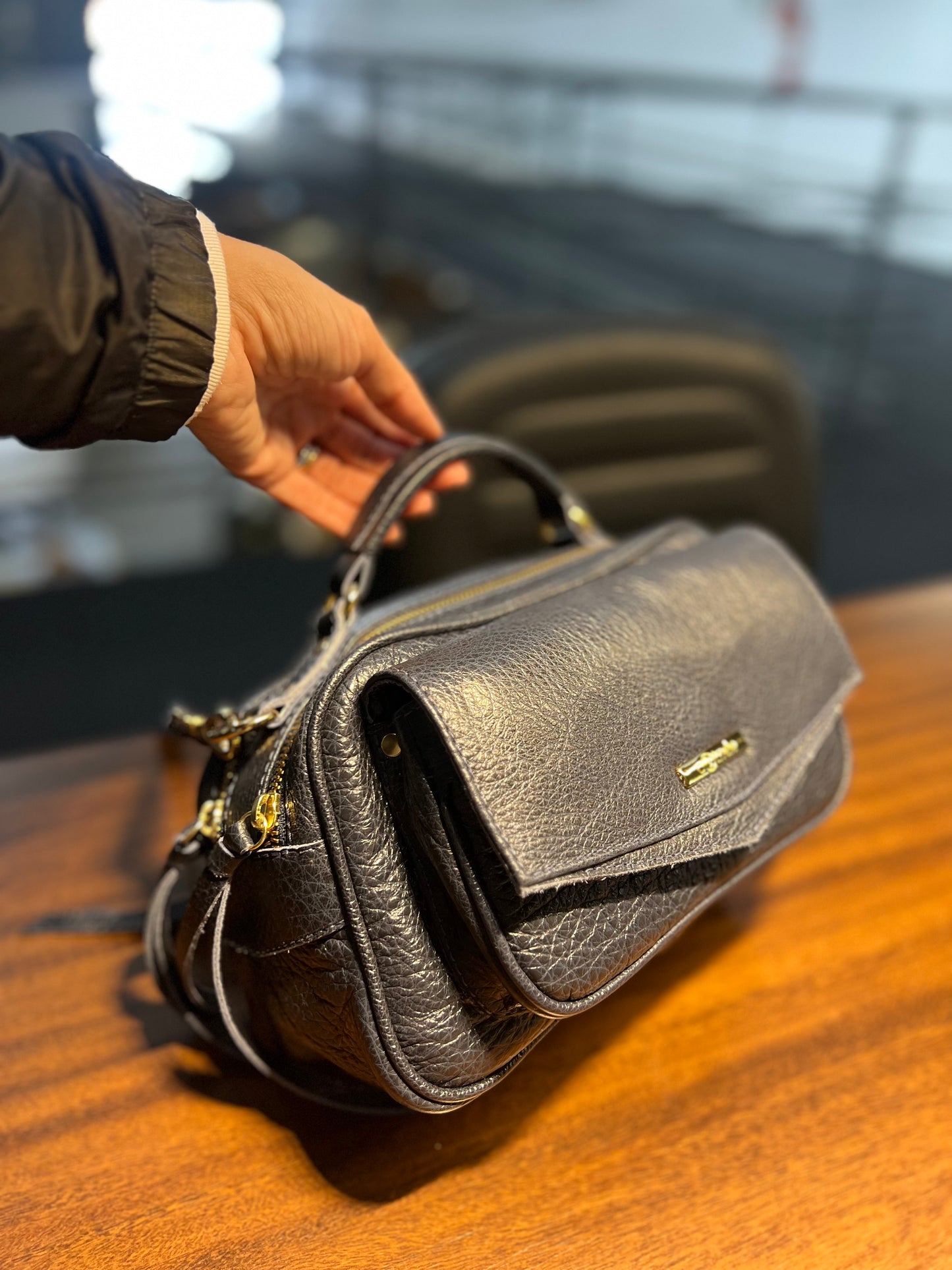 Bolsa Helena | Em couro legítimo premium
