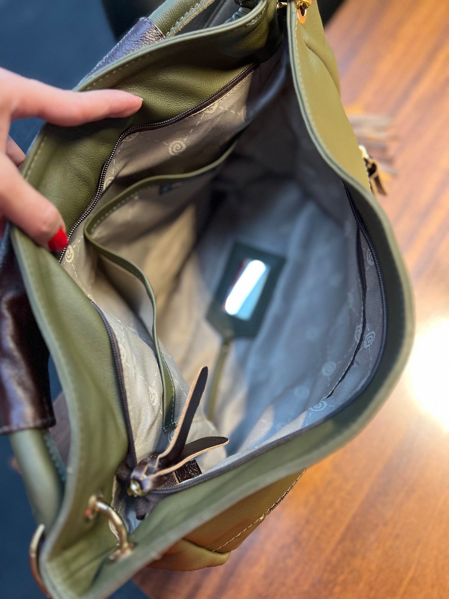 Bolsa Anita | Em couro legítimo premium