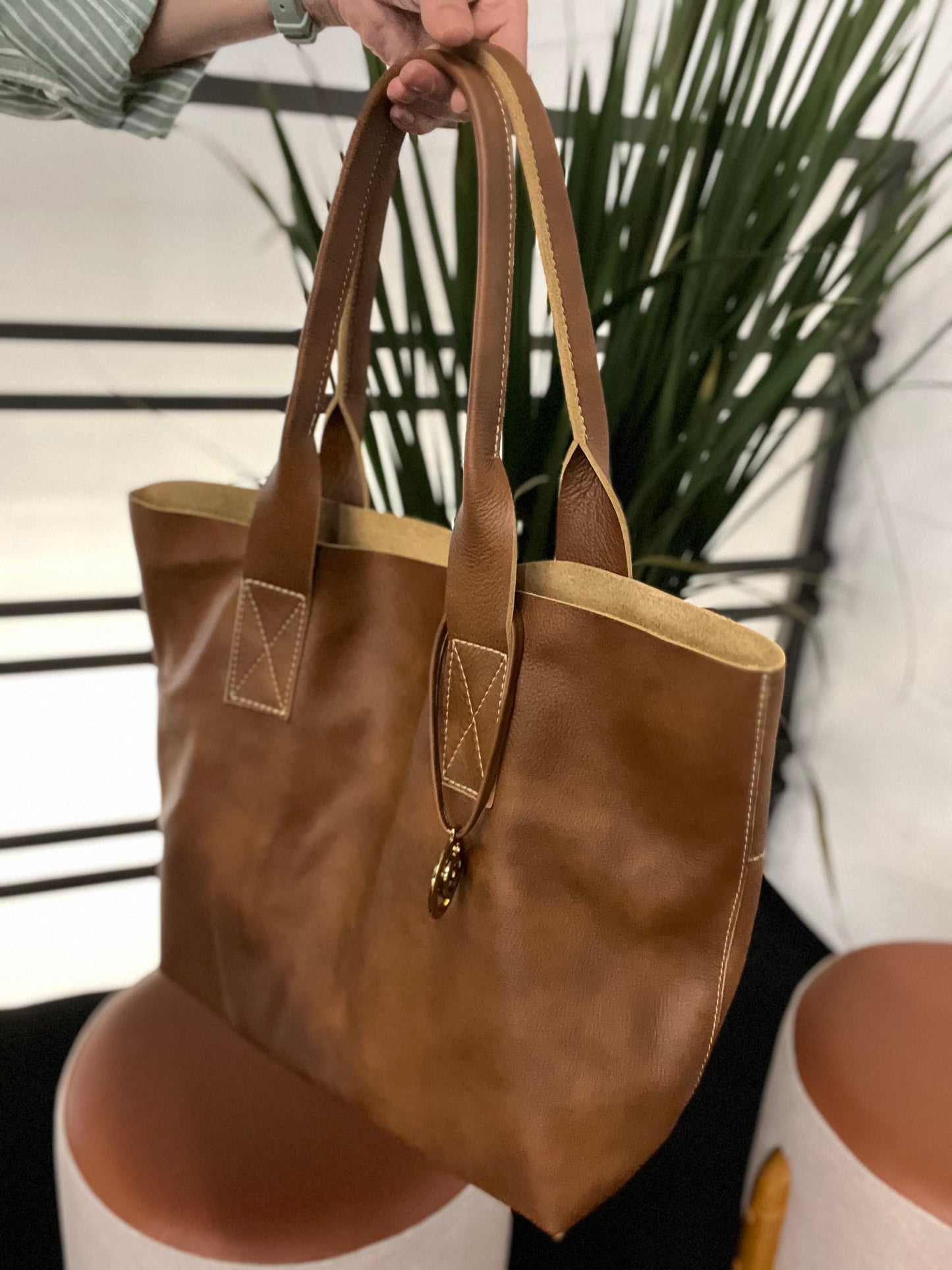 Sacola Tereza | Em couro legítimo premium