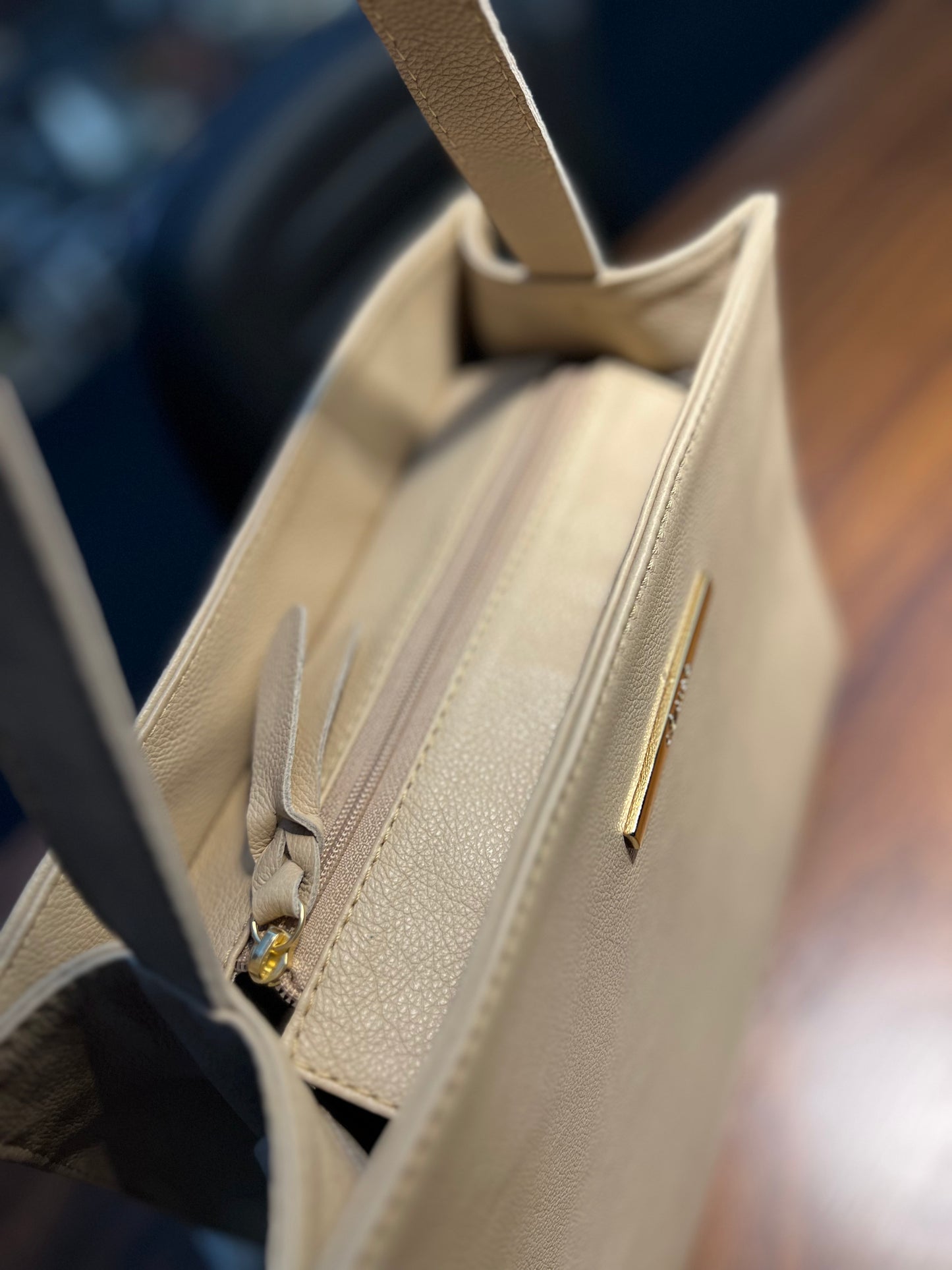 Bolsa Ronilce | Em couro legítimo premium