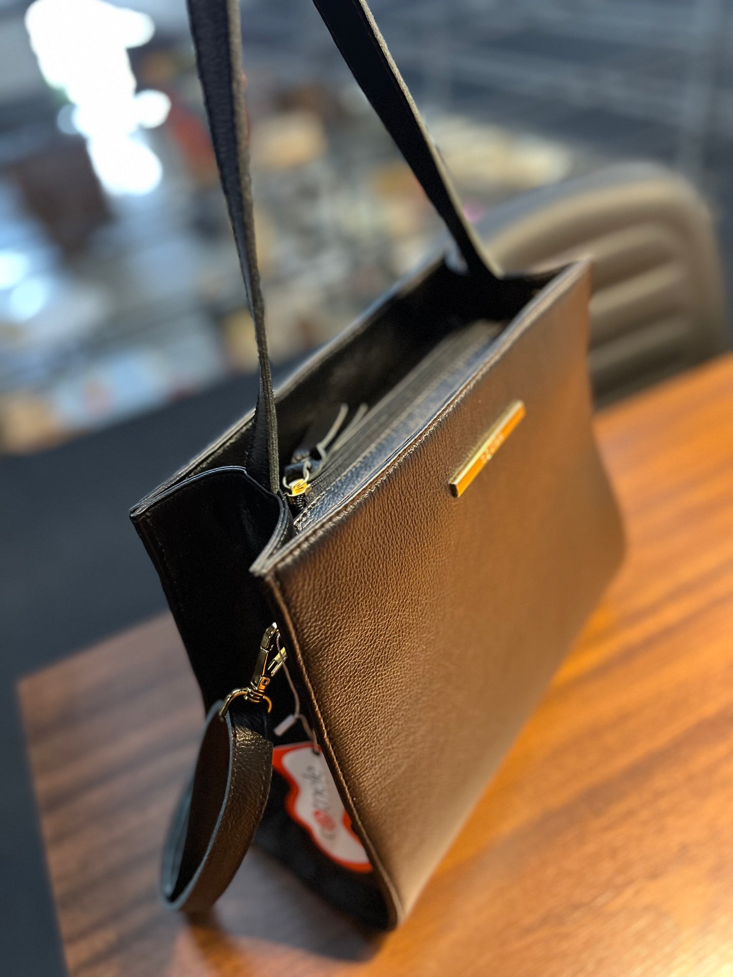 Bolsa Ronilce | Em couro legítimo premium
