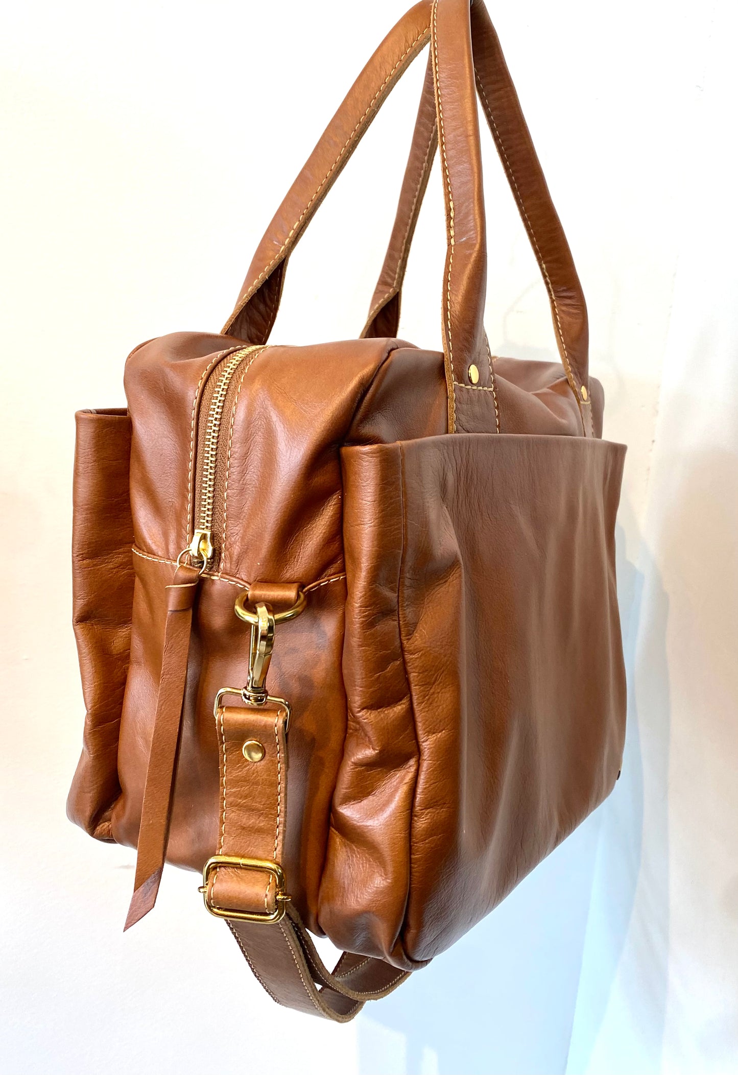 Bolsa Giovana | Em couro legítimo premium