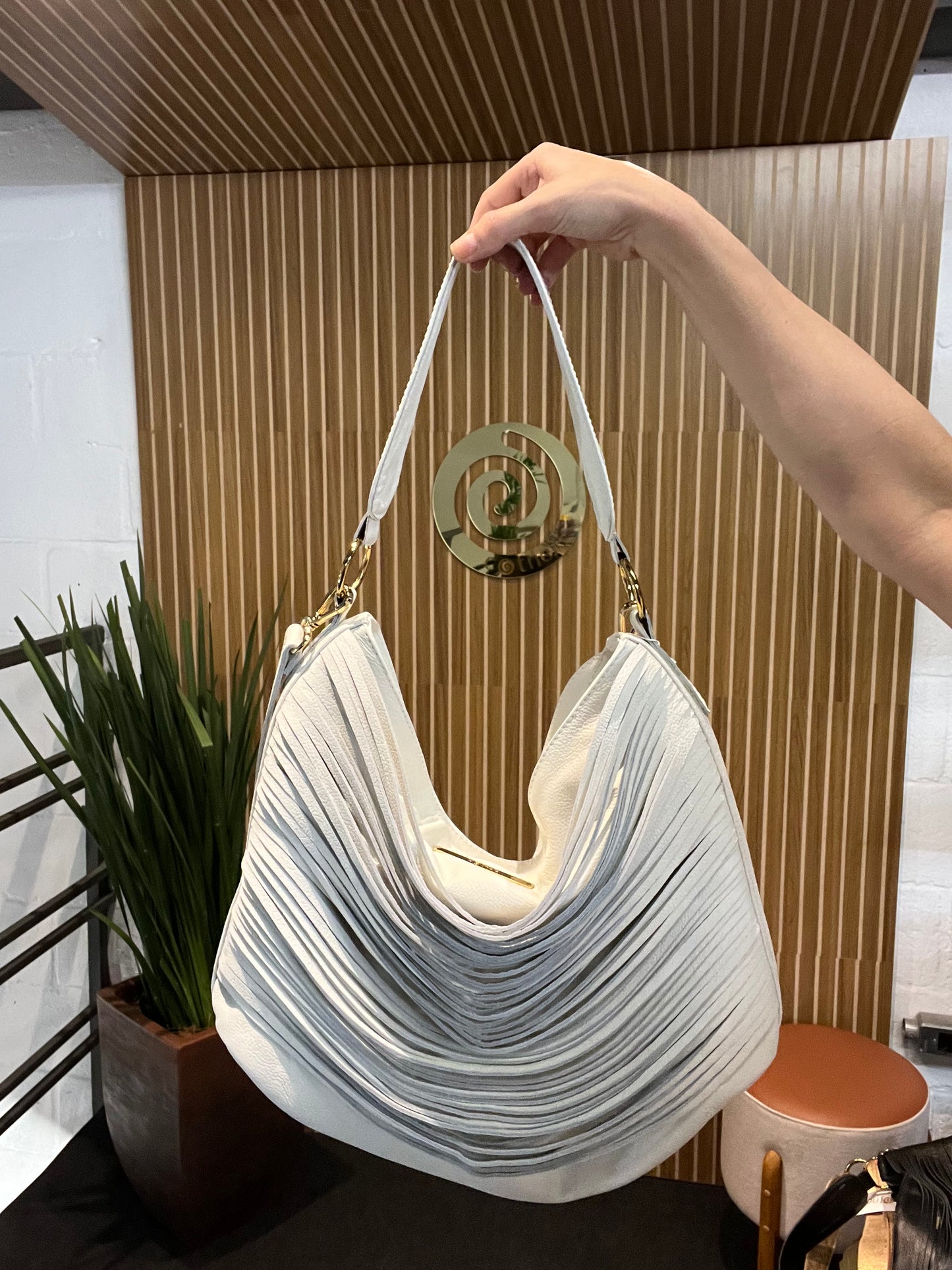 Bolsa Iolanda | Em couro legítimo premium