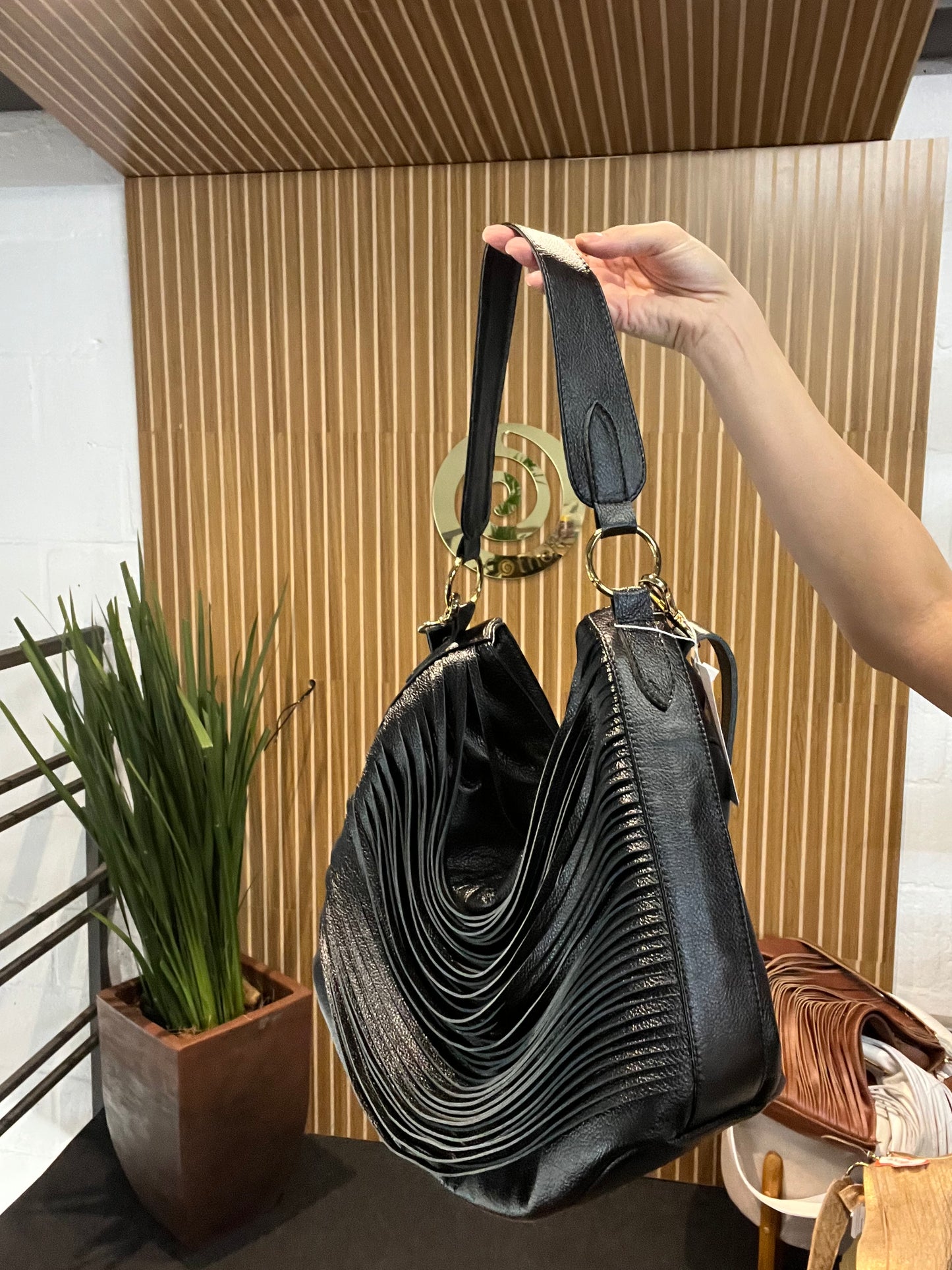Bolsa Iolanda | Em couro legítimo premium