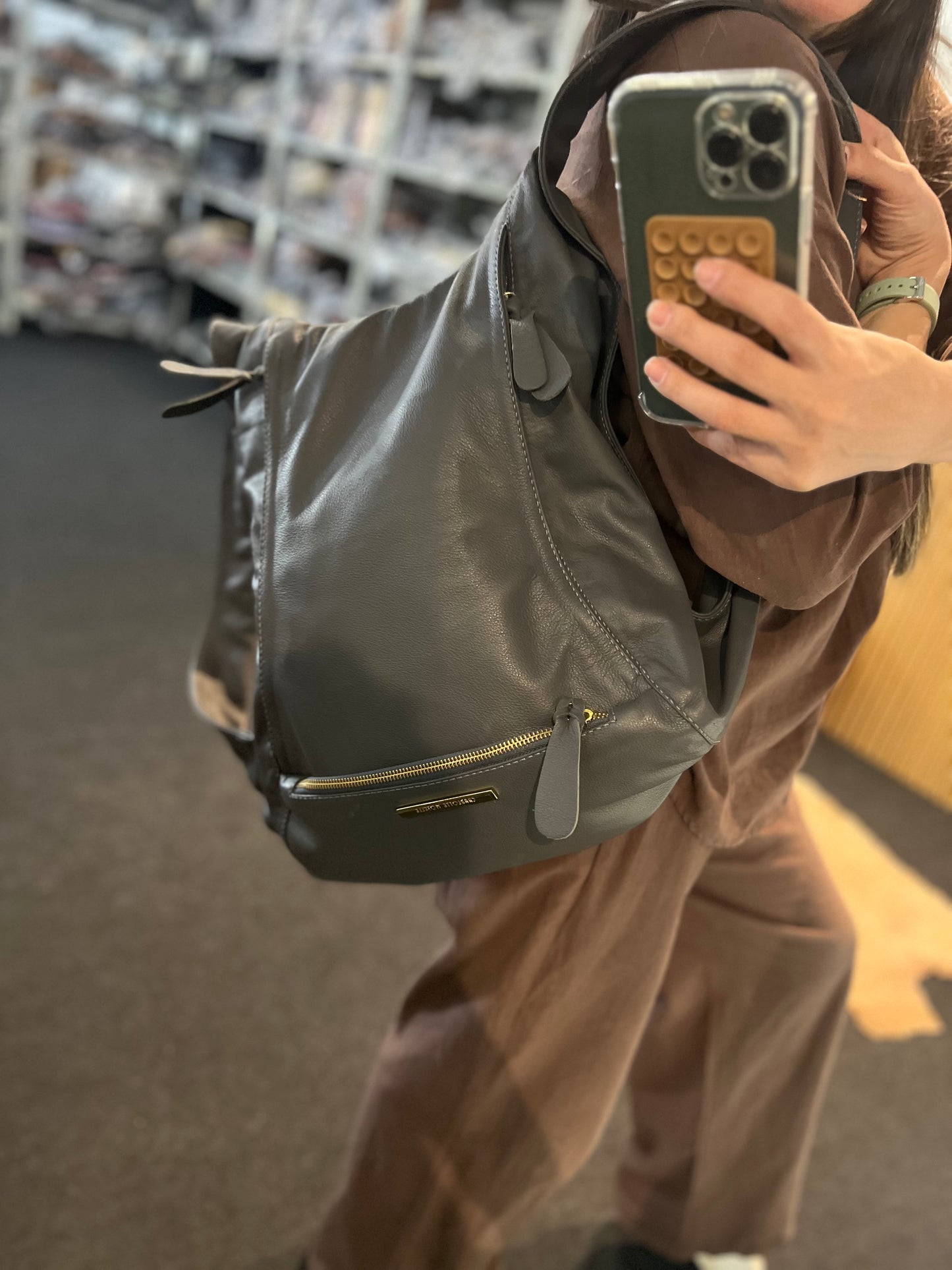 Mochila Lola | Em couro legítimo premium