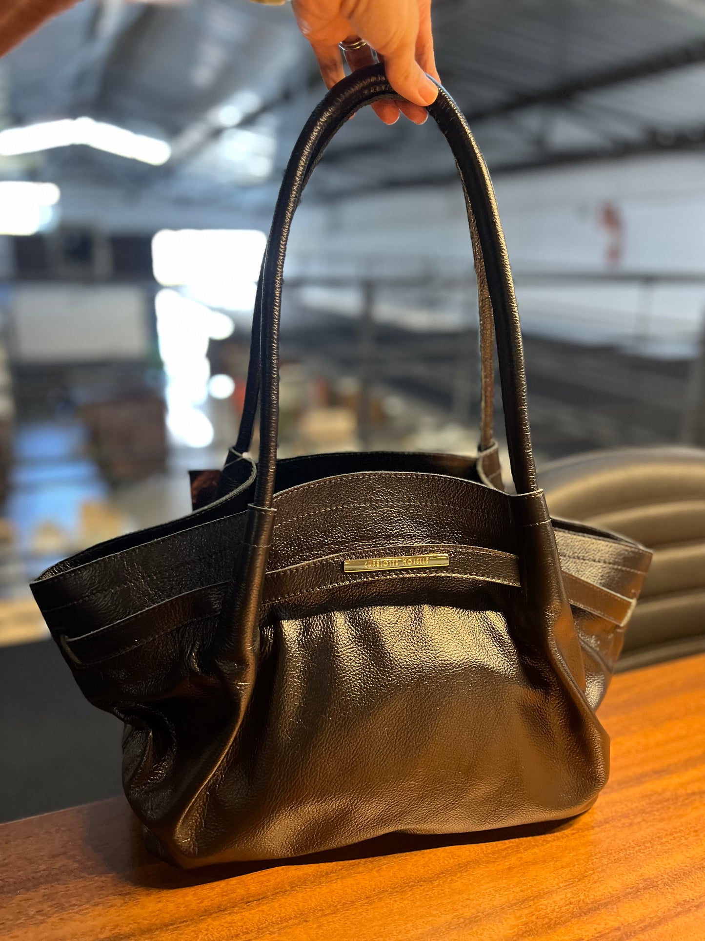 Bolsa Flávia| Em couro legítimo premium