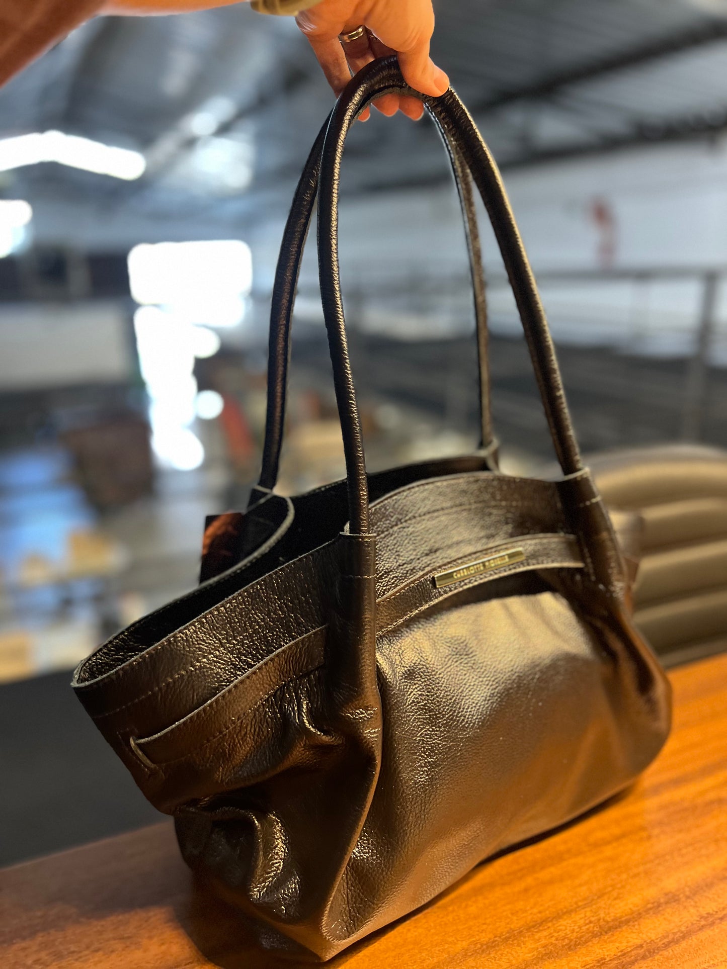Bolsa Flávia| Em couro legítimo premium