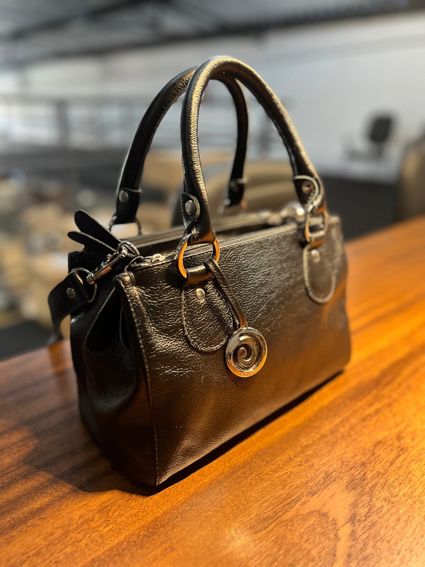 Bolsa Elen | Em couro legítimo premium