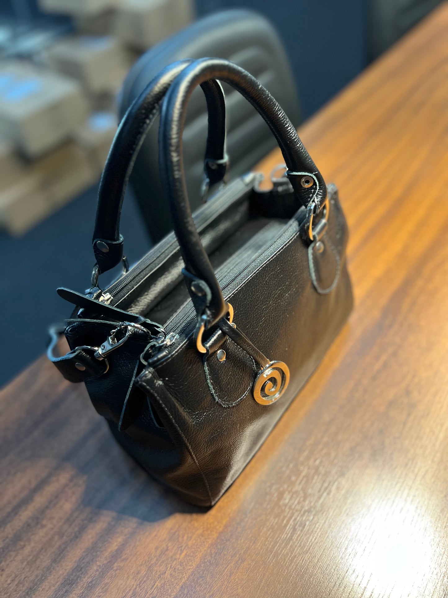 Bolsa Elen | Em couro legítimo premium