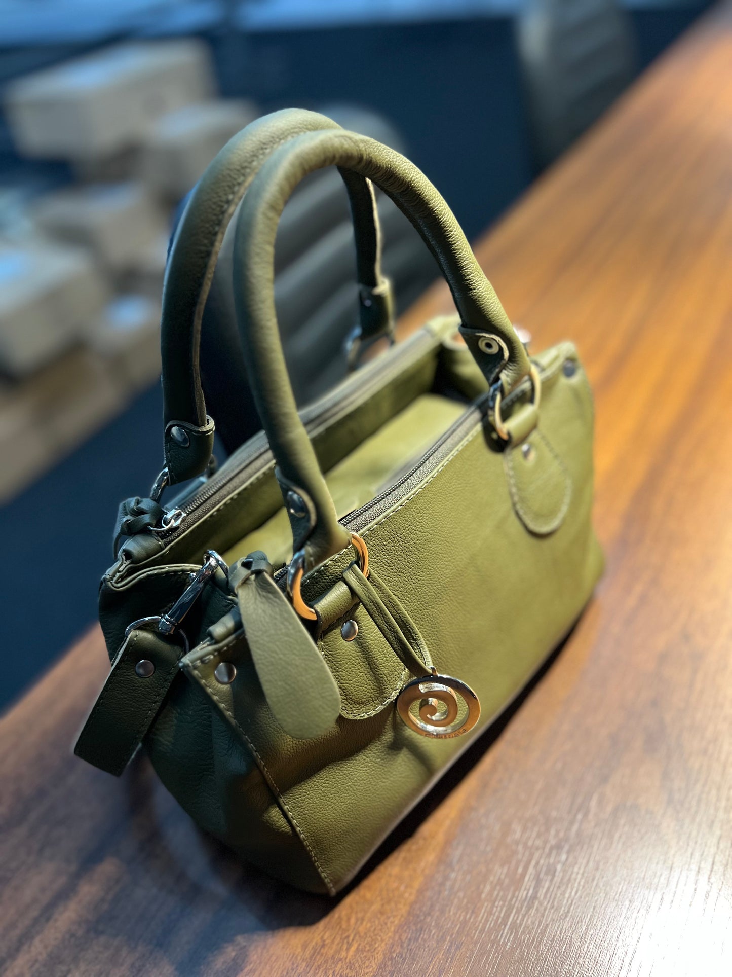 Bolsa Elen | Em couro legítimo premium