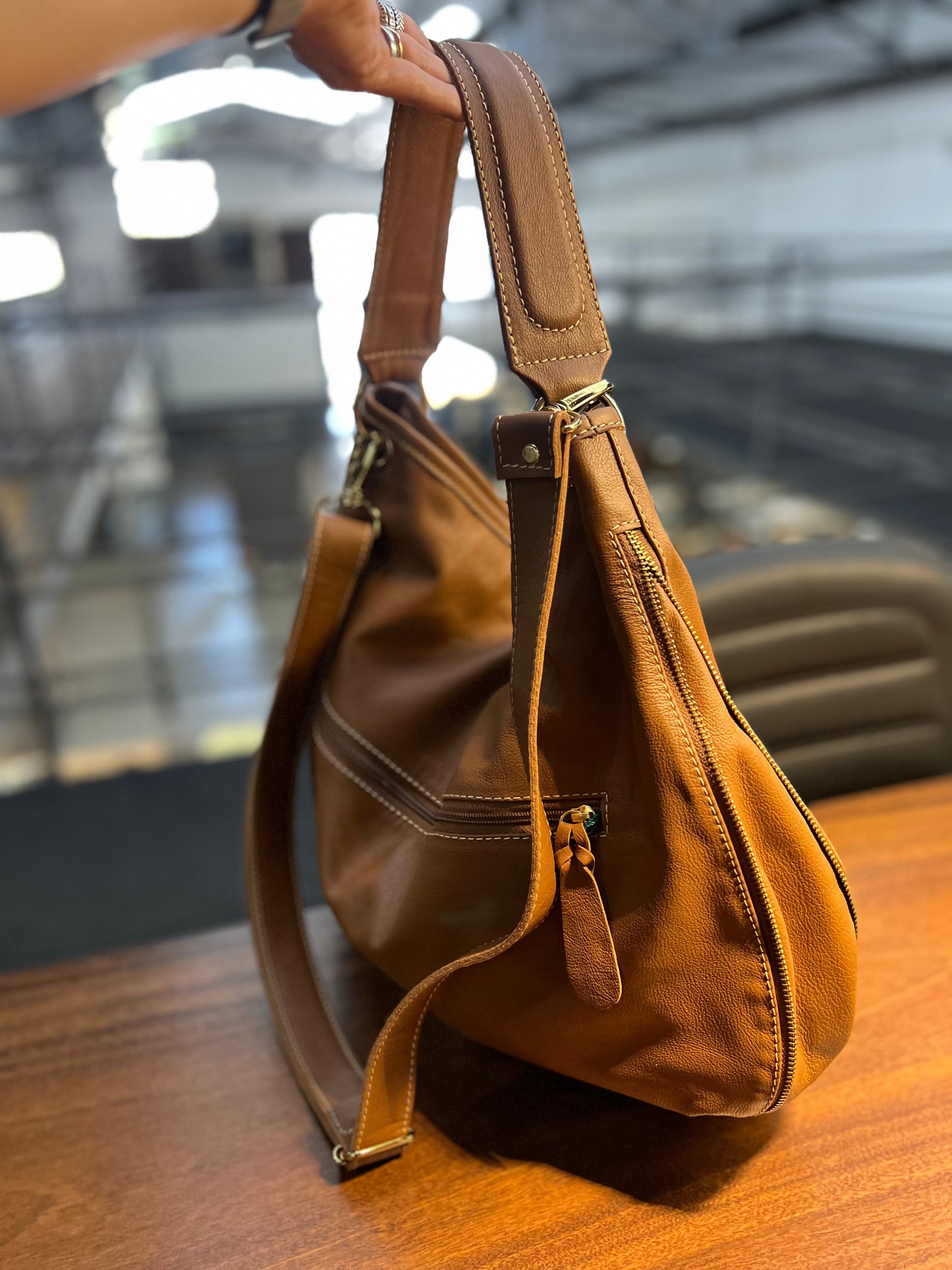 Bolsa Carine | Em couro legítimo premium