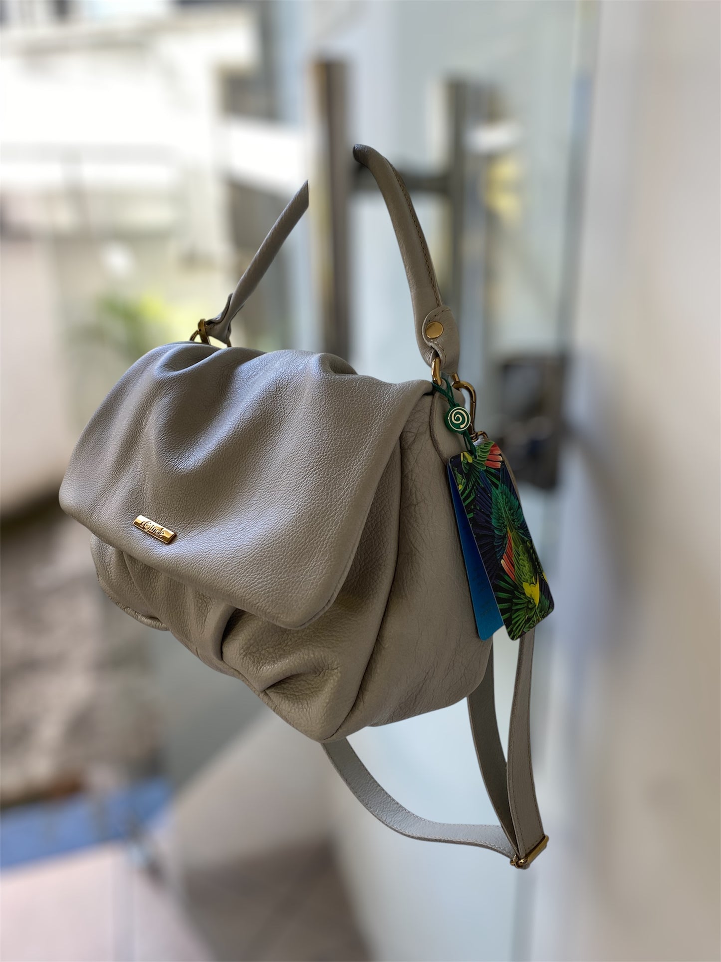 Bolsa Claudia | Em couro legítimo premium