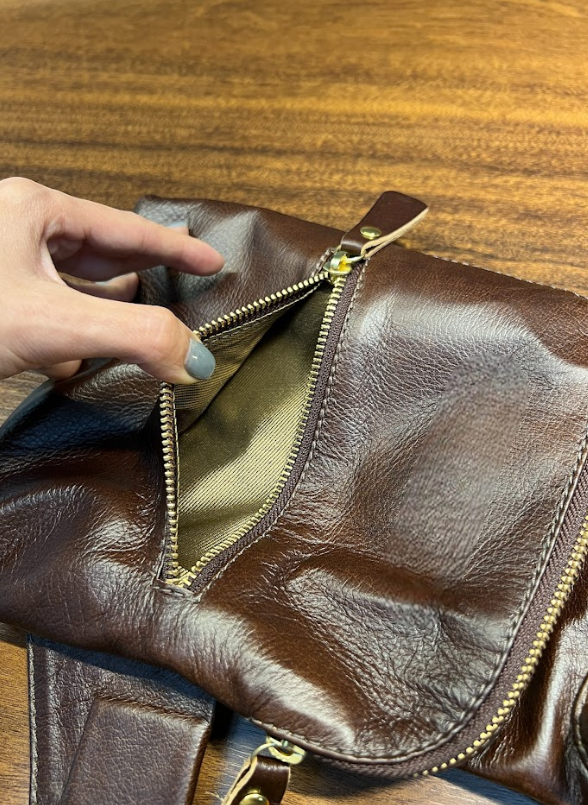Pochete Janaína | | Em couro legítimo premium
