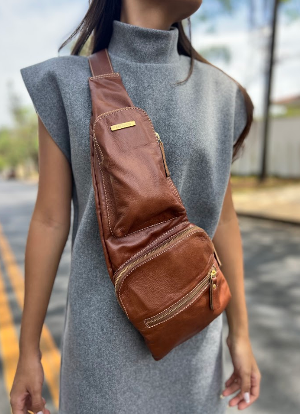 Pochete Janaína | | Em couro legítimo premium