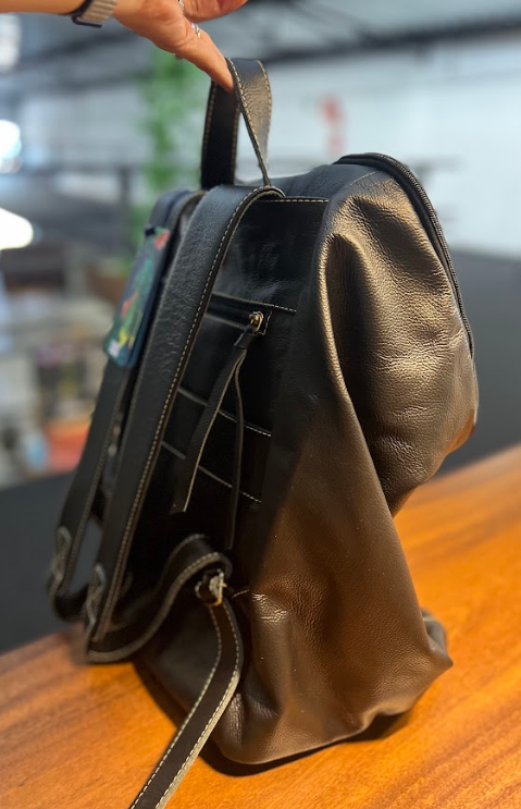 Mala Mochila Jéssica | Em couro legítimo premium