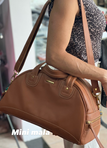 Mala Lua | Em couro legítimo premium