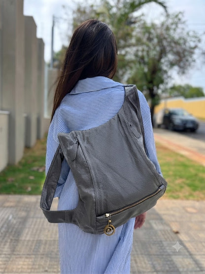 Mochila Lola | Em couro legítimo premium