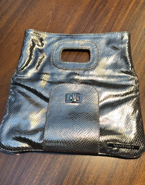 Bolsa Junia | Em couro legítimo premium