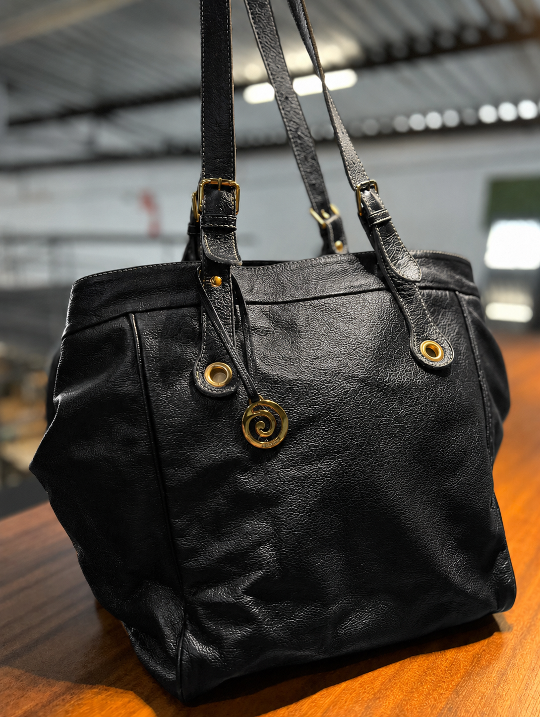 Bolsa Nira | Em couro legítimo premium