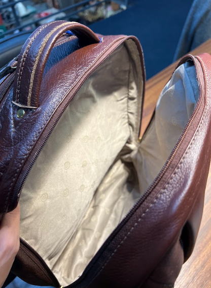 Mochila Cris | Em couro legítimo premium