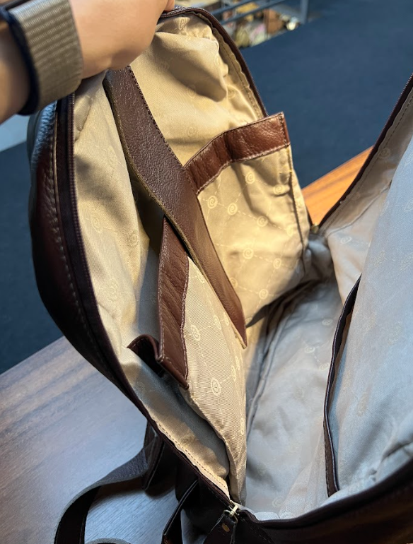 Mochila Cris | Em couro legítimo premium