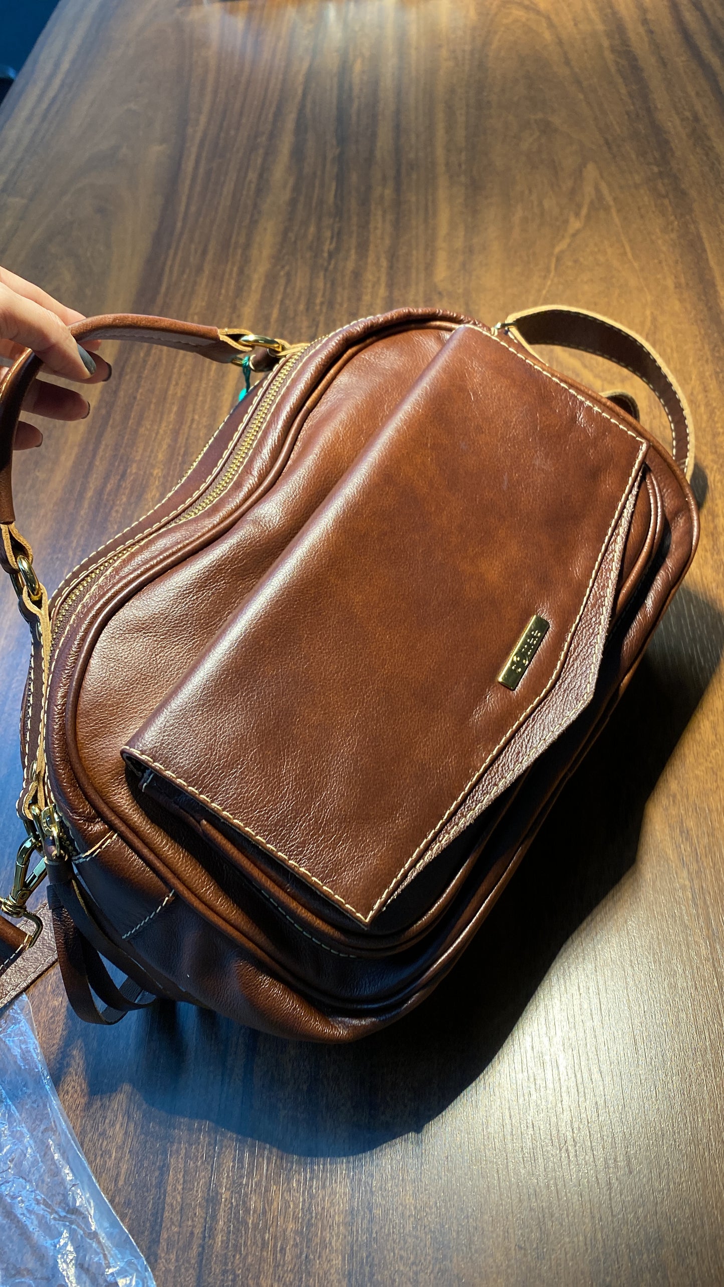 Bolsa Helena | Em couro legítimo premium