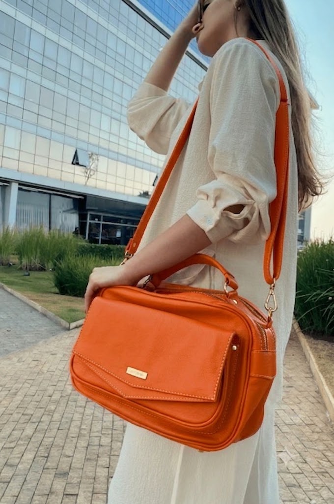 Bolsa Helena | Em couro legítimo premium