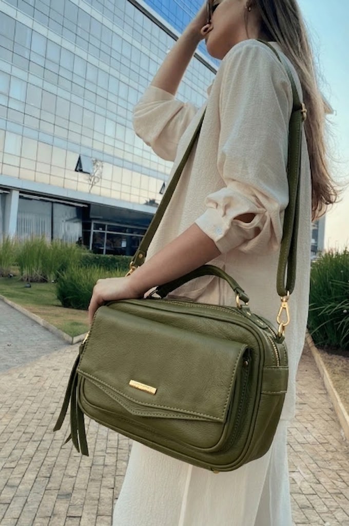 Bolsa Helena | Em couro legítimo premium