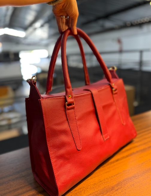 Bolsa Neuma | Em couro legítimo premium