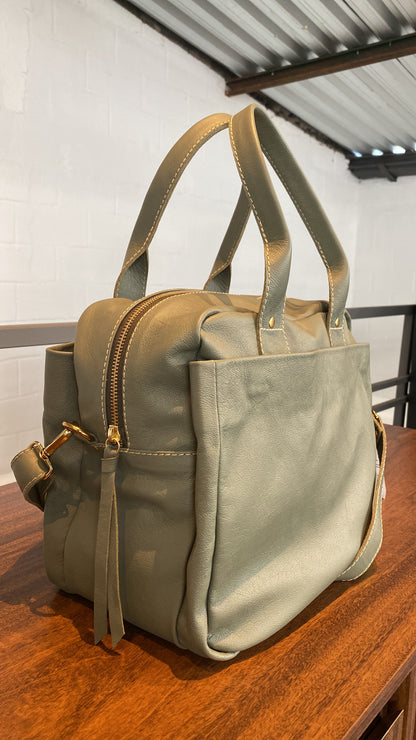Bolsa Giovana | Em couro legítimo premium