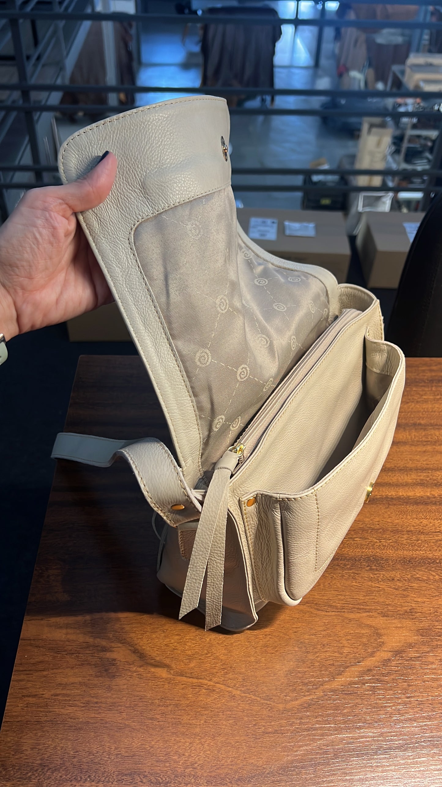 Bolsa Bárbara | Em couro legítimo premium