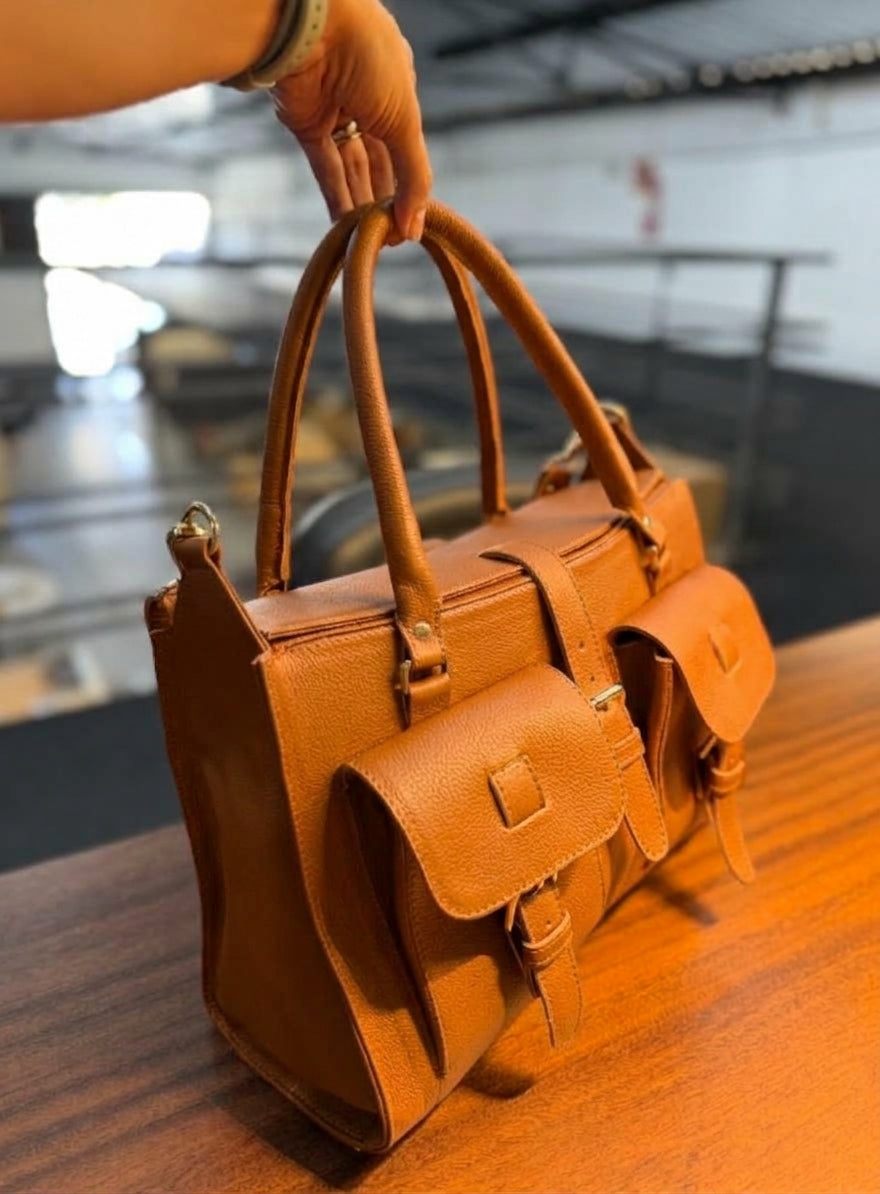 Bolsa Neuma | Em couro legítimo premium