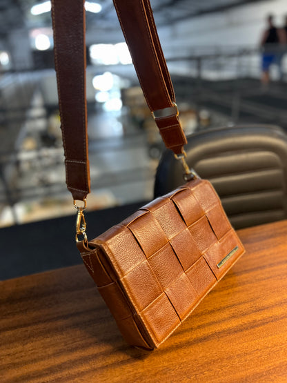 Bolsa Nayara | Em couro legítimo premium