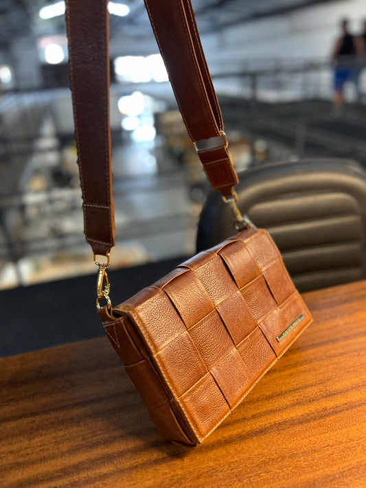Bolsa Nayara | Em couro legítimo premium