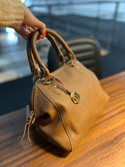Bolsa Priscila | Em couro legítimo premium